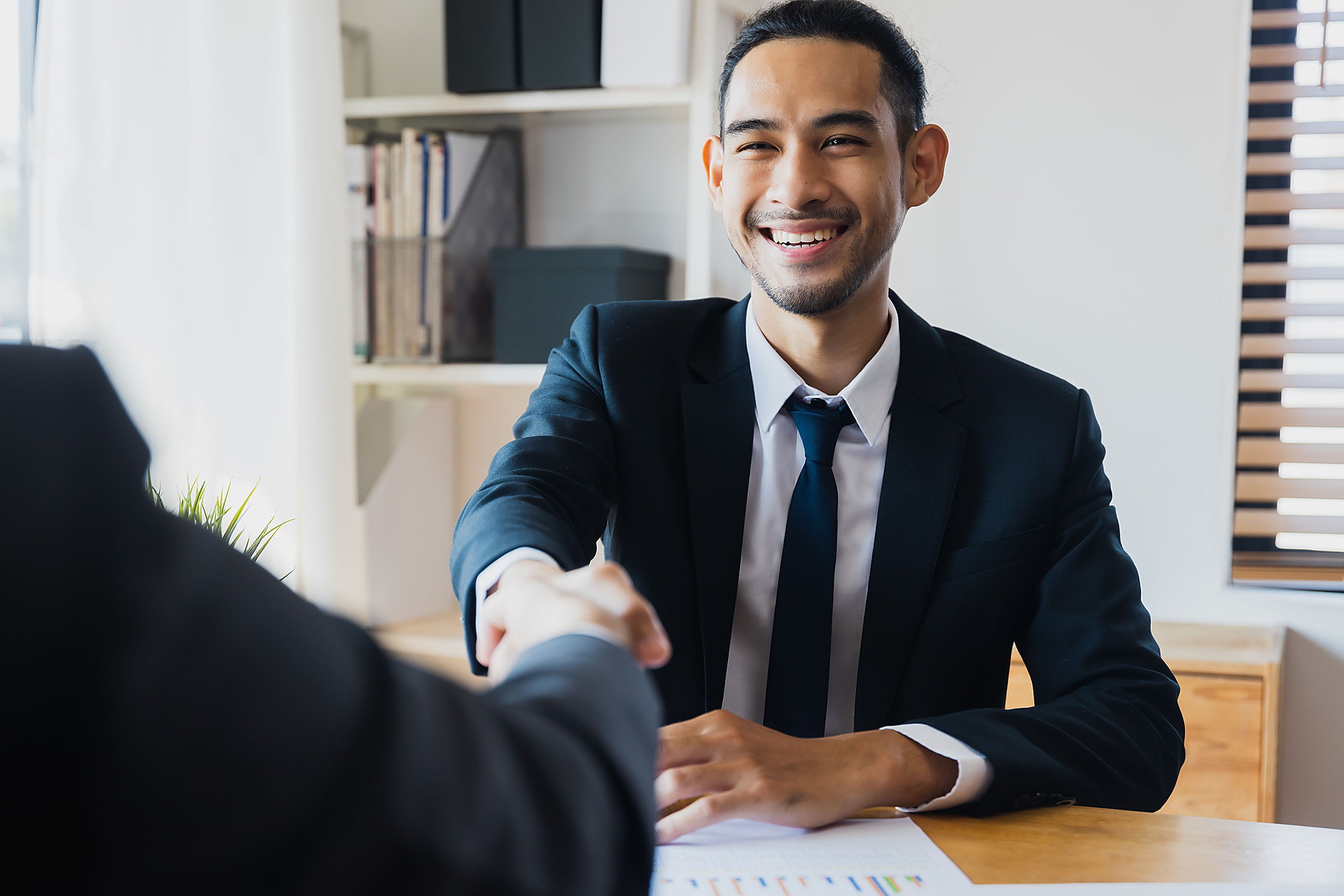 Washington banker meeting with a customer
